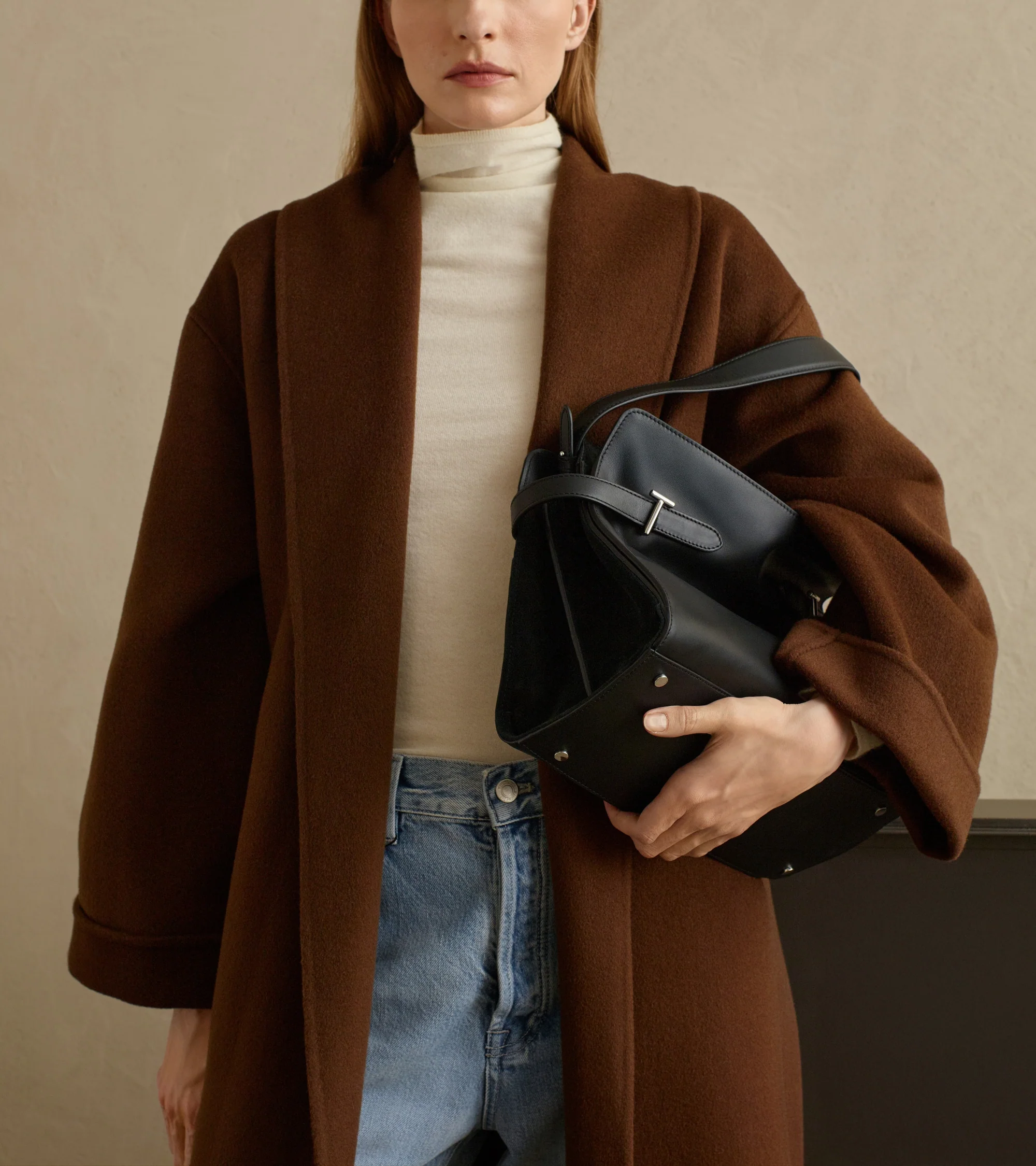 Emie large shoulderbag in smooth leather and nubuck - Image 2