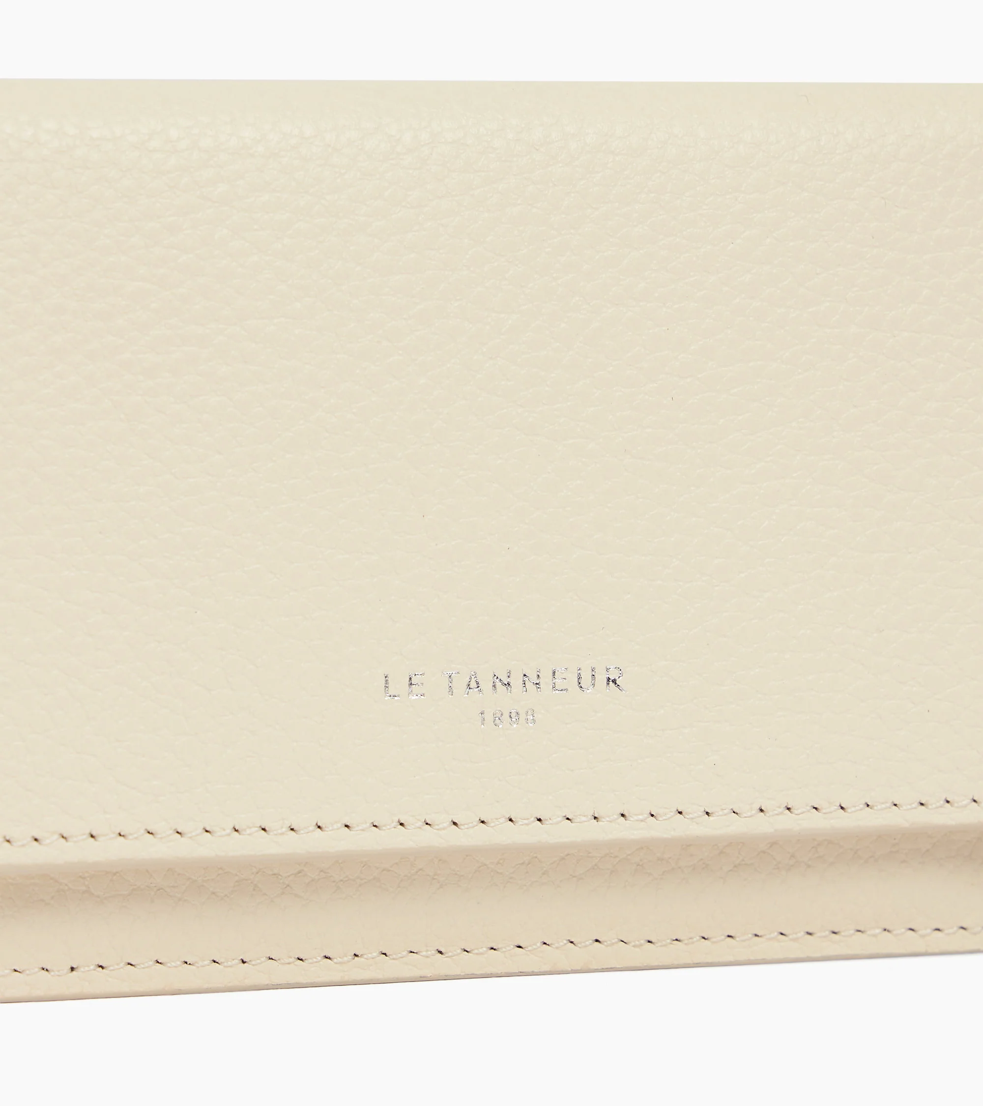 Emilie card holder in grained leather with flap - Image 2
