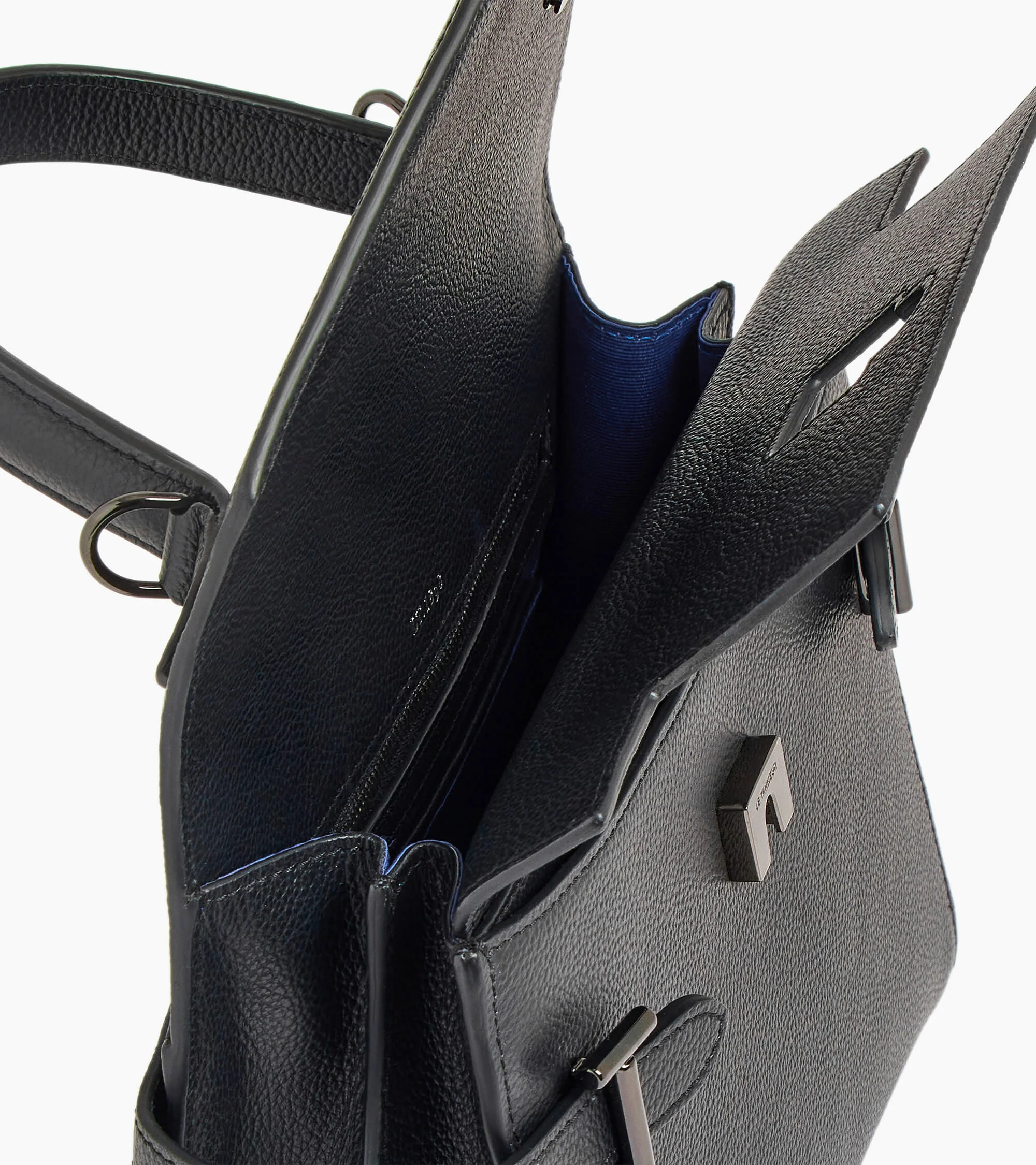 Emilie medium handbag with double flap in grained leather - Image 7