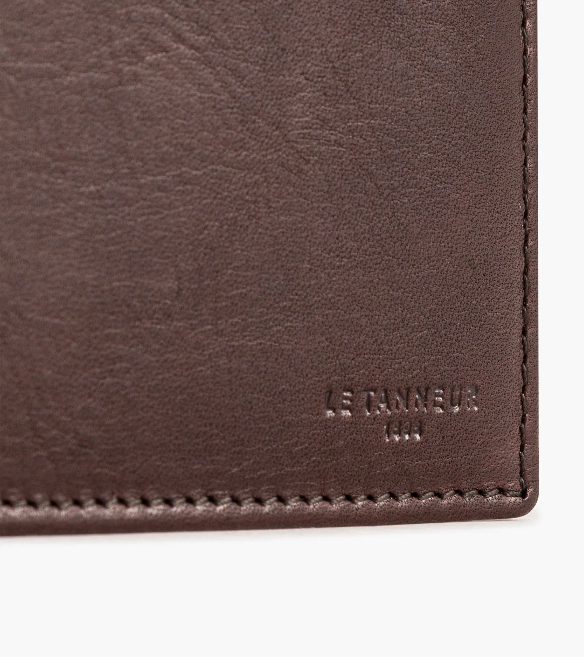 horizontal flap wallet with 2 sections in oiled leather - Image 5